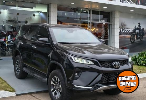 Camionetas - Toyota 2.8 Tdi Diamond 4X4 6At 7 2022 Nafta 76000Km - En Venta