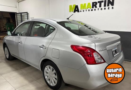 Autos - Nissan Versa 2013 Nafta 129000Km - En Venta