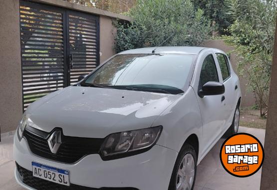 Autos - Renault Sandero 2017 Nafta 98000Km - En Venta