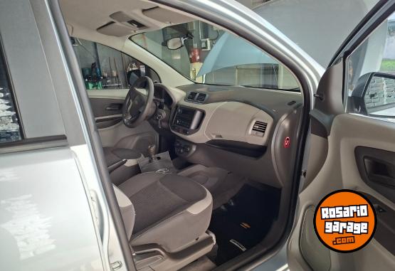 Autos - Chevrolet Spin LT 1.8 2012 GNC 264000Km - En Venta