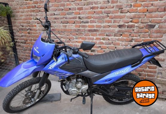 Motos - Corven Triax 250 2014 Nafta 163300Km - En Venta