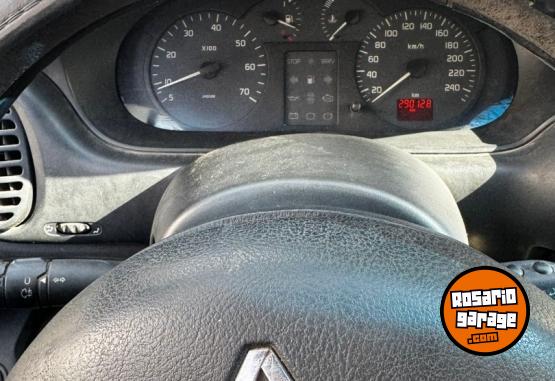 Autos - Renault megane 1  tdi 2004 Diesel 290000Km - En Venta