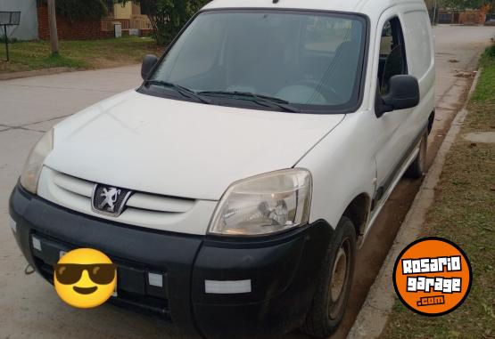 Utilitarios - Peugeot PARTNER 2012 Nafta 194000Km - En Venta