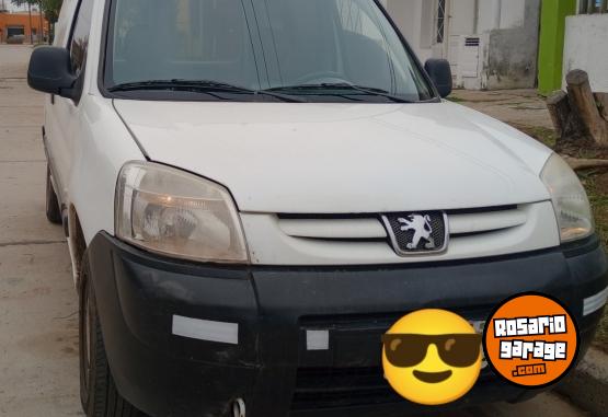 Utilitarios - Peugeot PARTNER 2012 Nafta 194000Km - En Venta