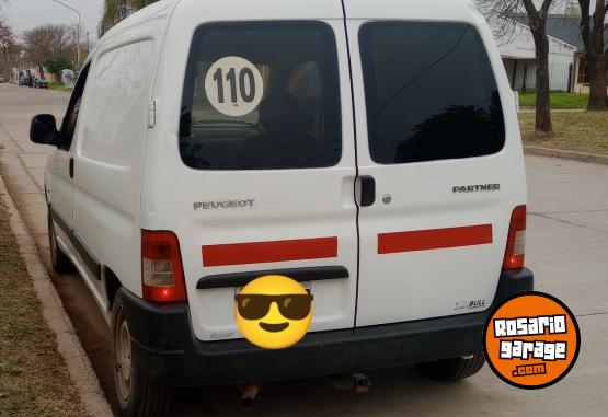 Utilitarios - Peugeot PARTNER 2012 Nafta 194000Km - En Venta