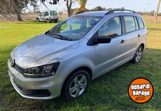 Autos - Volkswagen Suran 2019 GNC 117000Km - En Venta