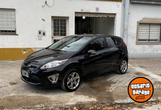Autos - Ford Fiesta Kinetic 2013 Nafta 160000Km - En Venta