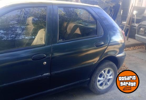 Autos - Fiat Palio 2005 Nafta 111111Km - En Venta
