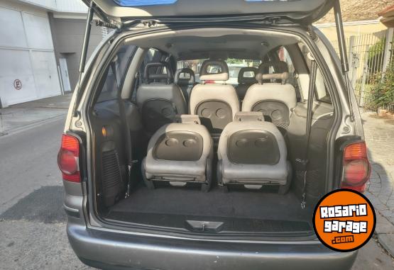 Utilitarios - Volkswagen Sharan 2009 Nafta 155000Km - En Venta