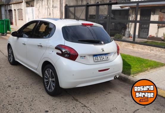 Autos - Peugeot 208 Feline 2018 Nafta 60000Km - En Venta