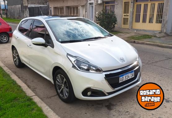 Autos - Peugeot 208 Feline 2018 Nafta 60000Km - En Venta