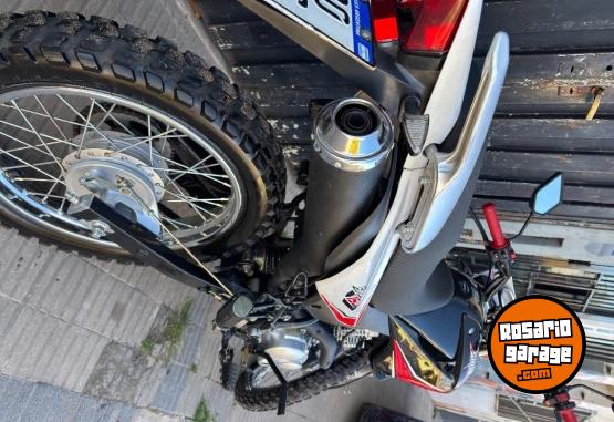 Motos - Motomel Skua 2023 Nafta 7000Km - En Venta