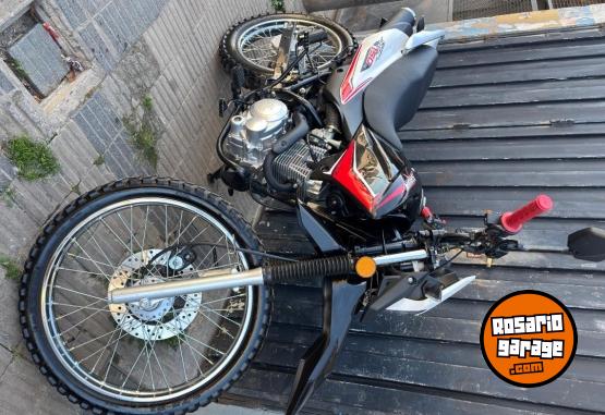 Motos - Motomel Skua 2023 Nafta 7000Km - En Venta
