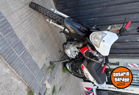 Motos - Motomel Skua 2023 Nafta 7000Km - En Venta