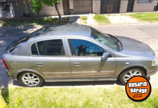 Autos - Chevrolet Astra 2010 GNC 240000Km - En Venta