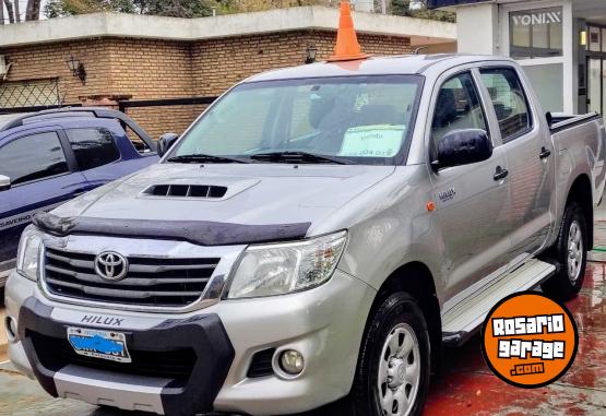 Camionetas - Toyota Hilux DX 2015 2015 Diesel 260000Km - En Venta