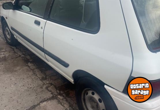 Autos - Renault Clio Energy 1.4 1996 Nafta 146900Km - En Venta