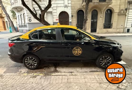 Autos - Fiat Cronos 2022 GNC 38700Km - En Venta