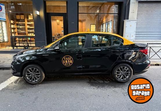 Autos - Fiat Cronos 2022 GNC 38700Km - En Venta