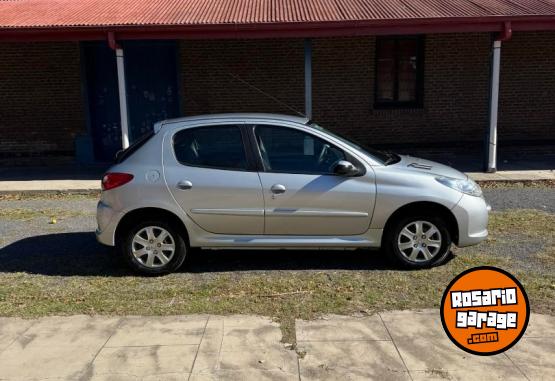 Autos - Peugeot 207 2014 Nafta 119000Km - En Venta