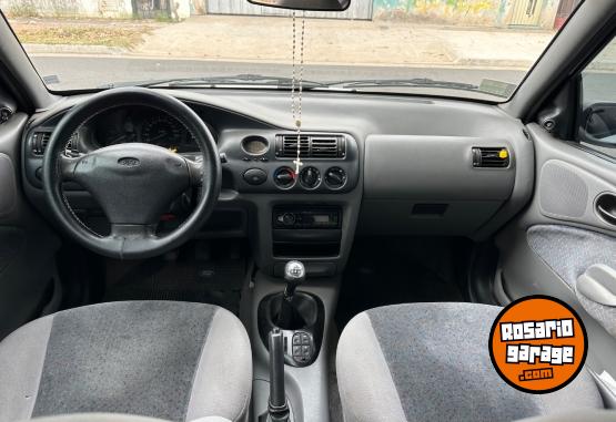Autos - Ford Escort 1999 Nafta 141000Km - En Venta