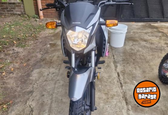 Motos - Honda Glh 150 2026 Nafta 2800Km - En Venta