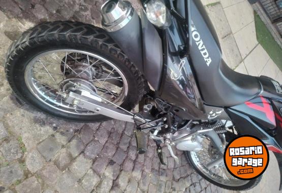 Motos - Honda Xr150L 2022 Nafta 12000Km - En Venta