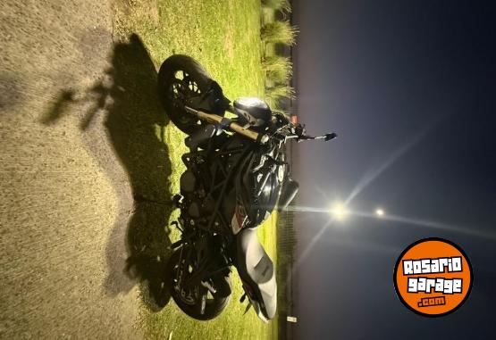 Motos - Benelli 752s 2024 Nafta 6000Km - En Venta