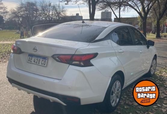 Autos - Nissan Sense 2020 Nafta 70000Km - En Venta