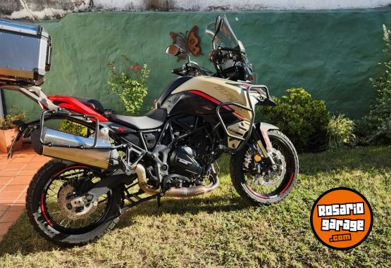 Motos - Benelli Trk 702x 2024 Nafta 7400Km - En Venta