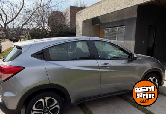 Autos - Honda HRV 2016 Nafta 168000Km - En Venta