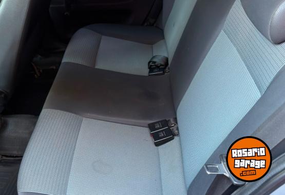 Autos - Volkswagen Gol trend 2010 GNC 210000Km - En Venta
