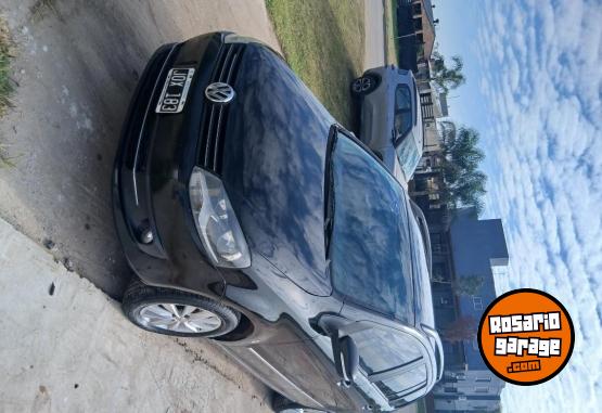 Autos - Volkswagen Suran Highline 2011 Nafta 180000Km - En Venta