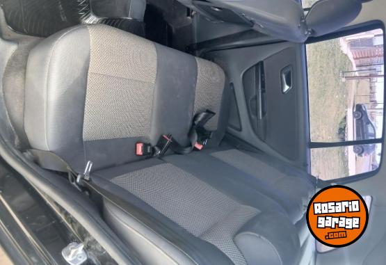 Autos - Volkswagen Suran Highline 2011 Nafta 180000Km - En Venta