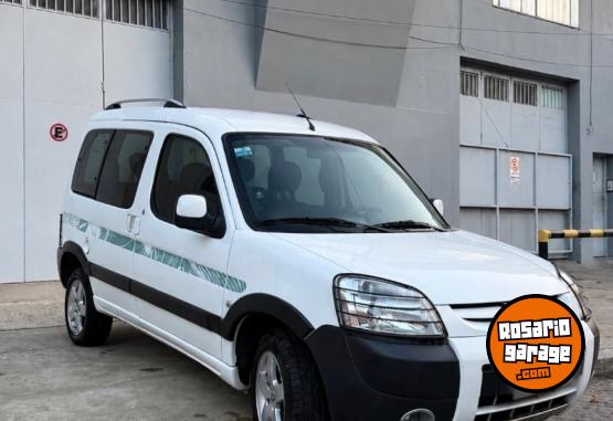 Utilitarios - Peugeot PARTNER PATAGONICA 1.6HDI 2017 Diesel 149000Km - En Venta