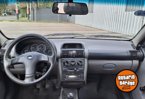 Autos - Chevrolet Corsa 2010 GNC 317000Km - En Venta