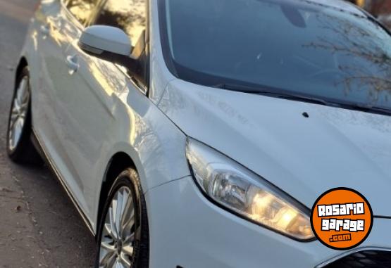 Autos - Ford Focus se plus 2016 Nafta 108000Km - En Venta