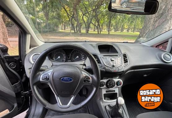 Autos - Ford Fiesta 2015 Nafta 135000Km - En Venta