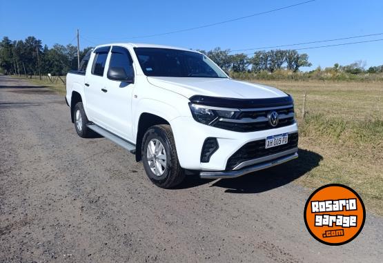 Camionetas - Volkswagen AMAROK TRENDLINE 2025 Diesel 2400Km - En Venta