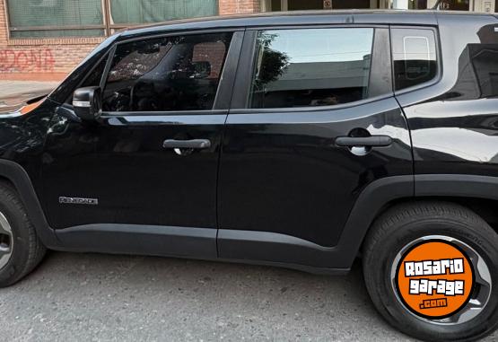 Camionetas - Otra marca Jeep Renegade 2016 Nafta 130000Km - En Venta
