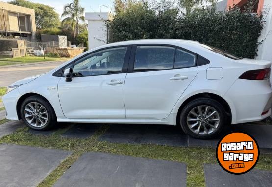 Autos - Toyota Corolla 2023 Electrico / Hibrido 75000Km - En Venta