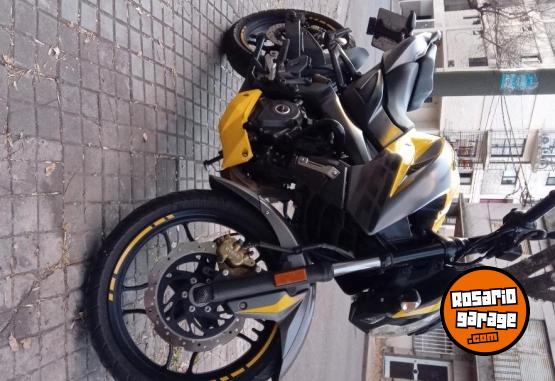 Motos - Bajaj Ns200 2020 Nafta 24000Km - En Venta