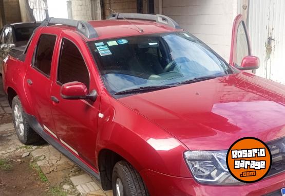 Camionetas - Renault Duster oroch 2.0 2017 GNC 120000Km - En Venta