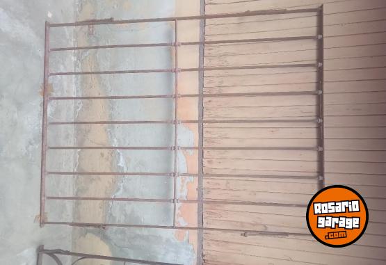 Herramientas - Vendo rejas de hierro los dos a 42 - En Venta
