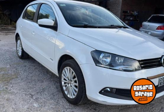 Autos - Volkswagen GOL TREND 2015 Nafta 93300Km - En Venta