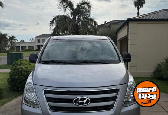 Utilitarios - Hyundai H1 2016 Diesel 125000Km - En Venta