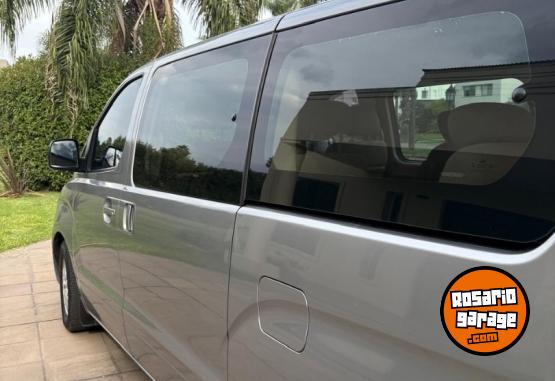 Utilitarios - Hyundai H1 2016 Diesel 125000Km - En Venta