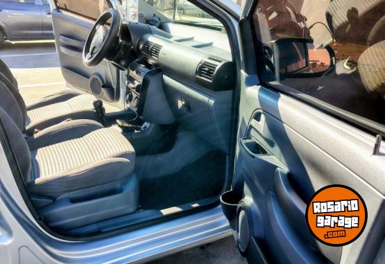 Autos - Volkswagen Suran 2006 GNC 280000Km - En Venta