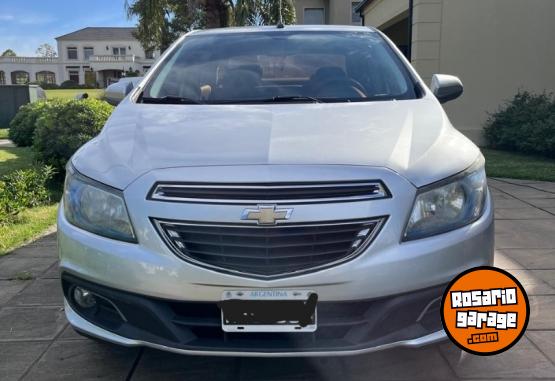 Autos - Chevrolet Prisma LTZ 2014 Nafta 243000Km - En Venta