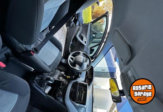 Autos - Peugeot 208 Allure Touchscreen 2014 Nafta 142000Km - En Venta